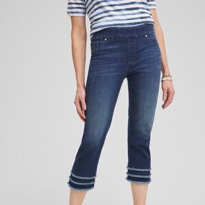Chicos  21" Triple Fray Pull-On Capris